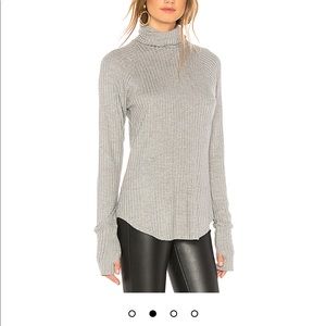 Chaser Thermal Raglan Turtleneck in Heather Grey